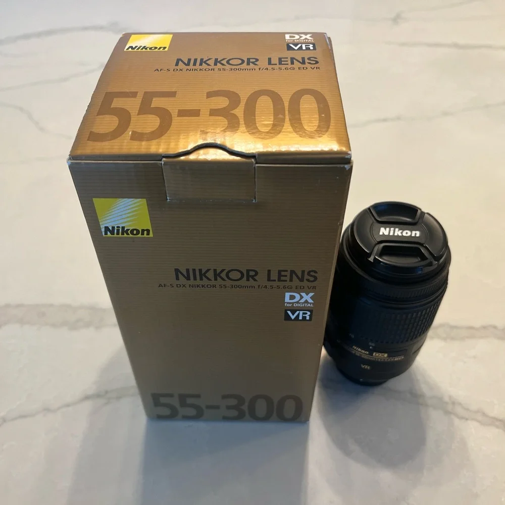 Nikon D7100 camera, 4 lenses, Flash, battery, charger and Wi-FI connector